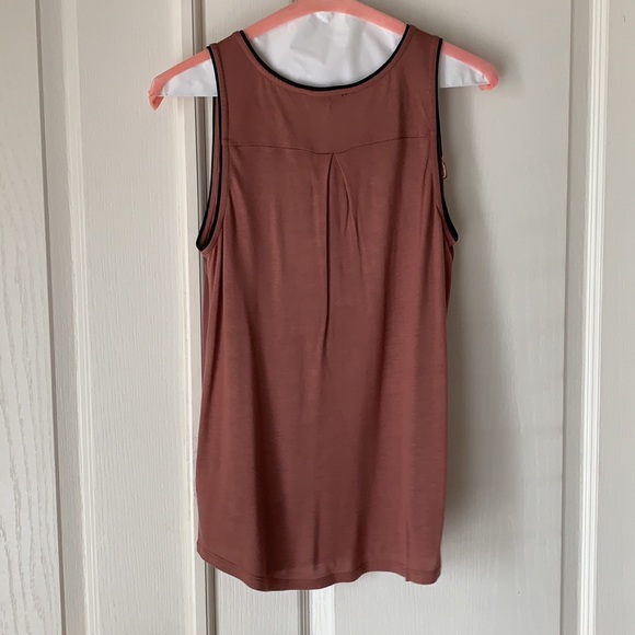 Express tank top - Picture 4 of 4